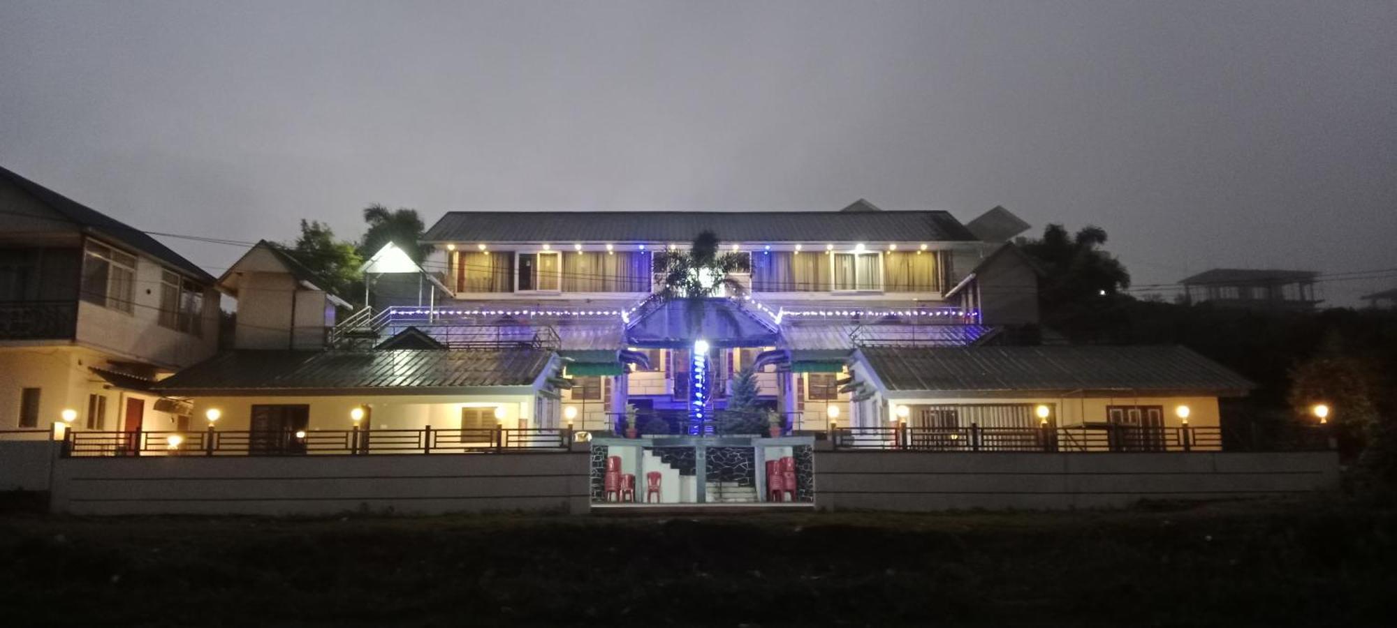 הוסטל Vagamon Lake Palace מראה חיצוני תמונה